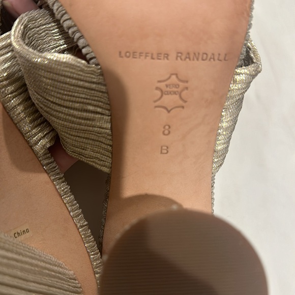 Loeffler Randall Penny Knot Champagne Bow Heels Size 8 - Picture 6 of 12